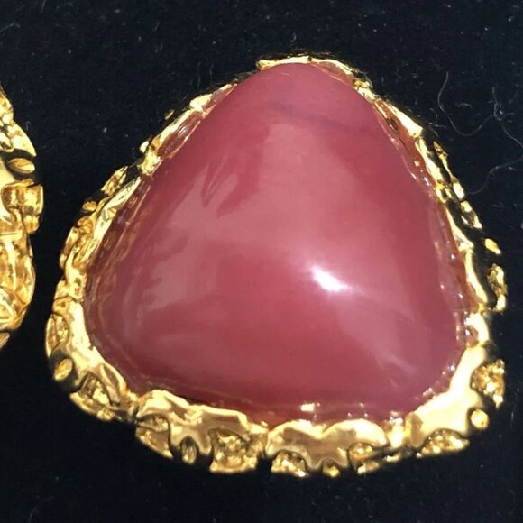 CHANEL Red Gripoix Stones Triangle Clip-On Earrings Gold Tone 28 Auth w/Box - Picture 6 of 10
